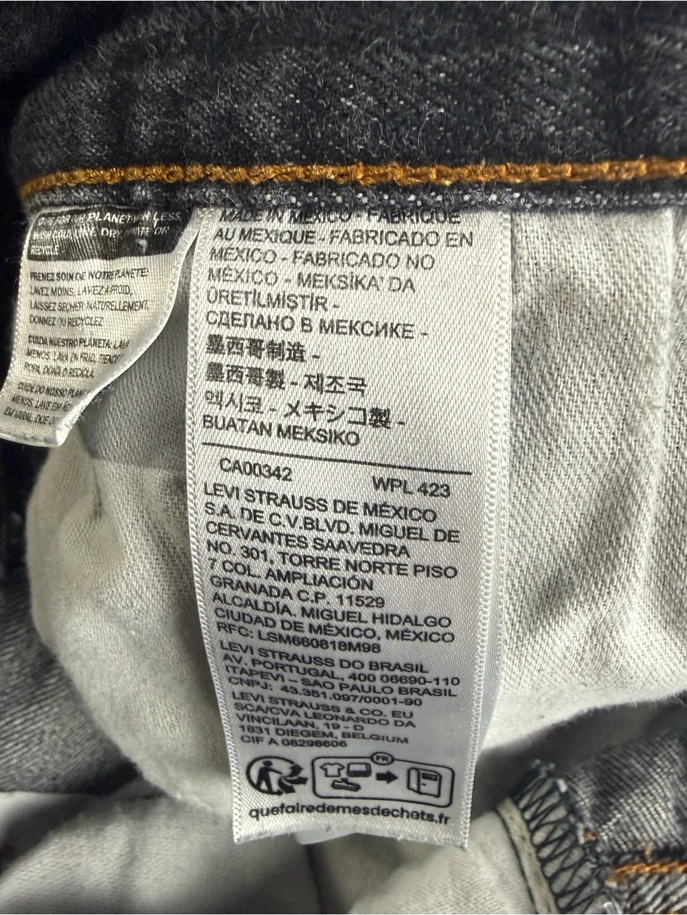 Levi's 501 Men's Black Straight Jeans, Size 42x27 (hemmed)